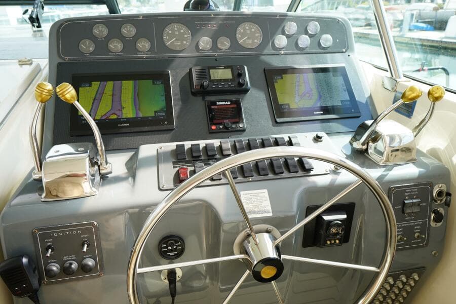 1994 Tiara Yachts 