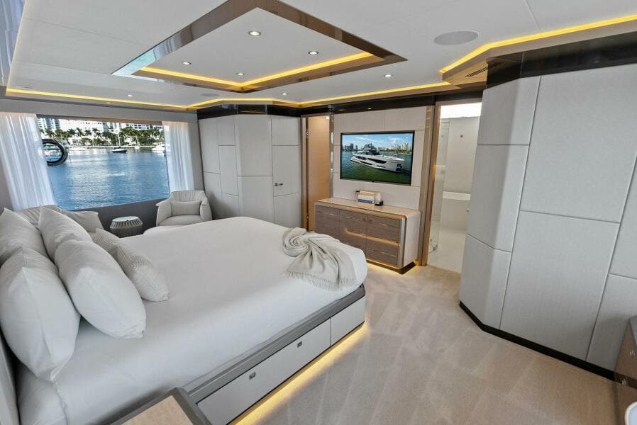 2024 Ocean Alexander 35 Revolution