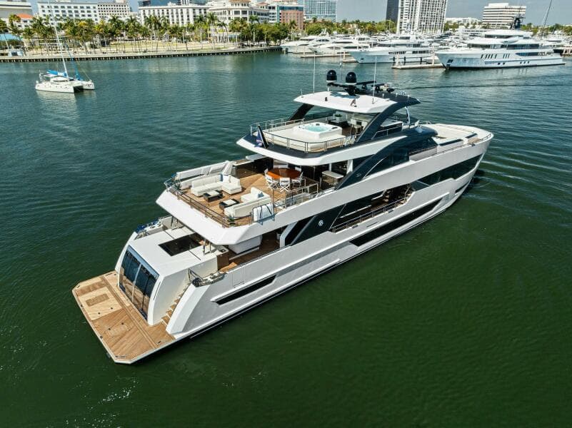 2024 Ocean Alexander 35 Revolution
