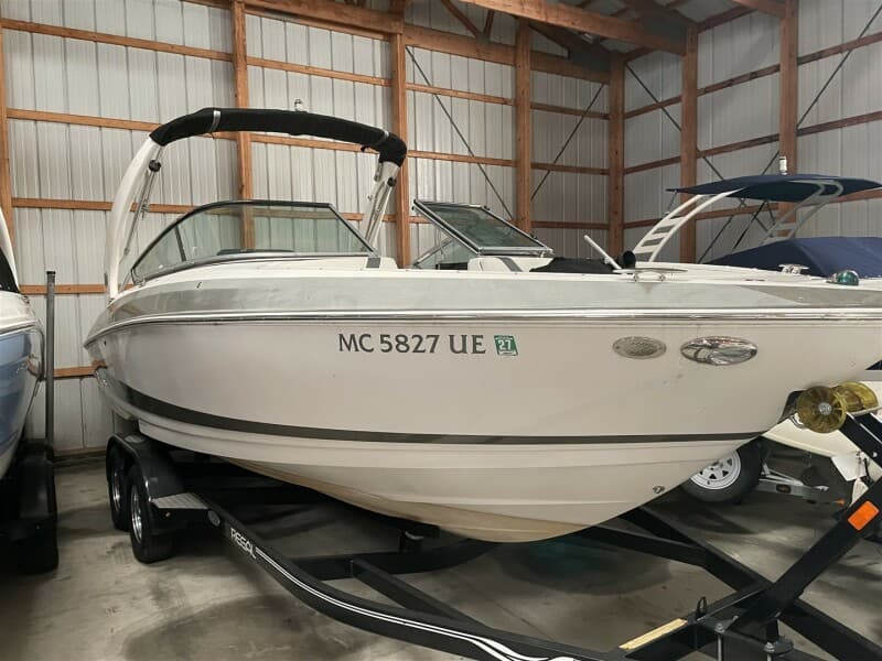 2019 Regal 2300