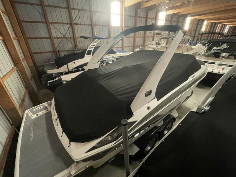 2019 Regal 2300