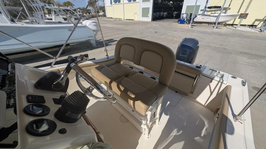 2019 Scout 215xsf