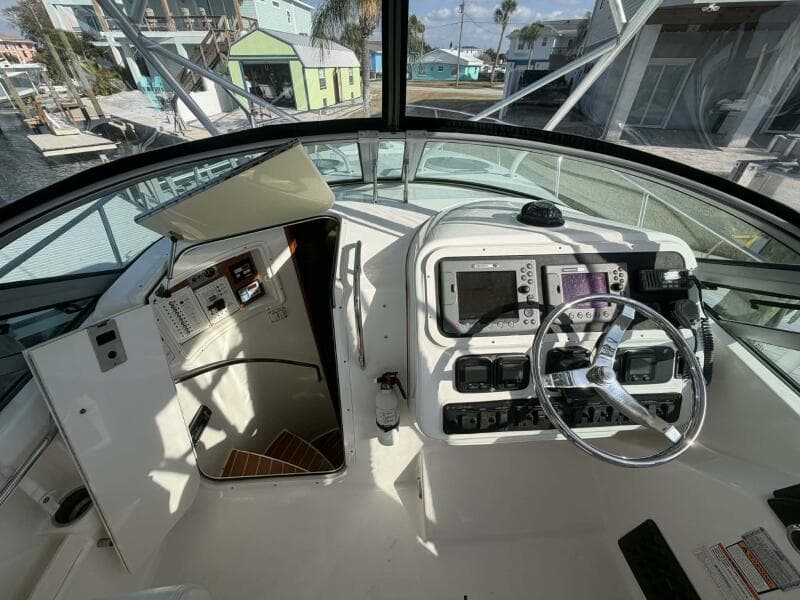 2007 Century 3200 WA