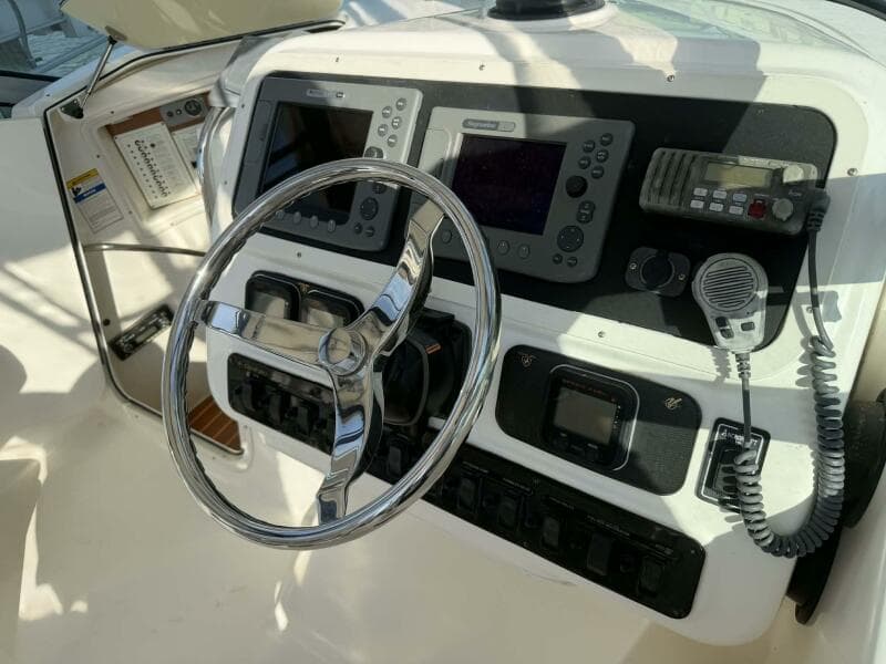 2007 Century 3200 WA