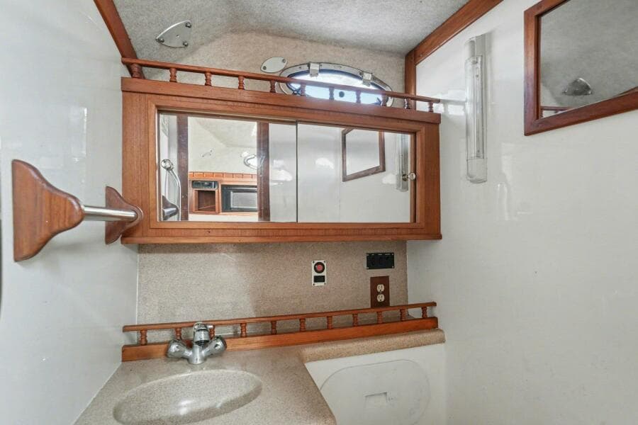2002 Albemarle Express