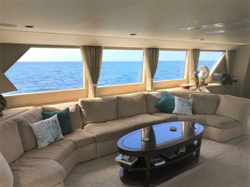 Salon Couch To Port  