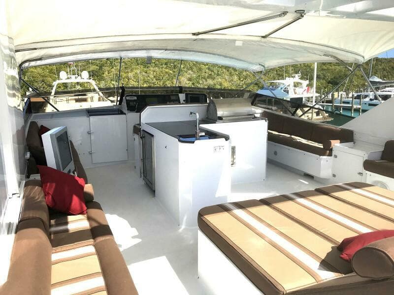 Flybridge Sun Lounge  