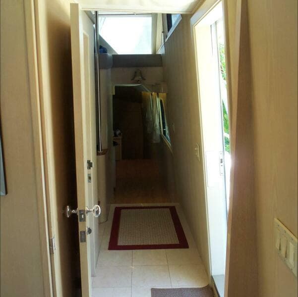 Starboard Companionway 