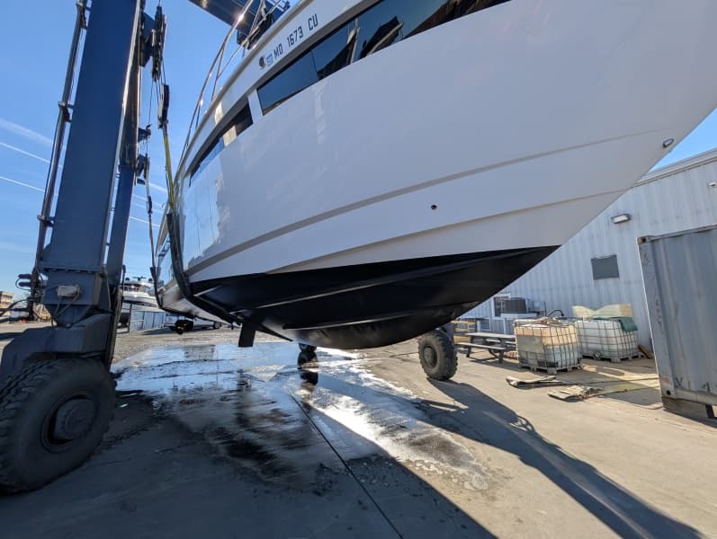 2022 Cruisers Yachts 54 Cantius