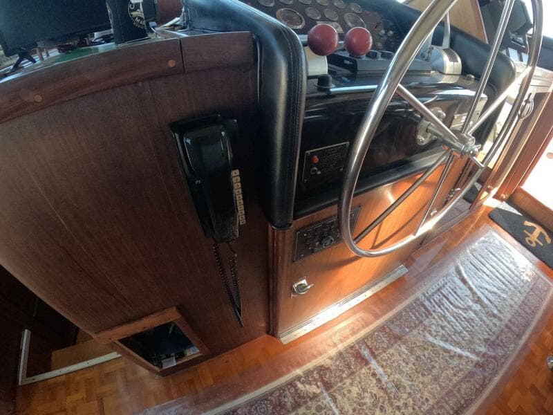 1987 Hatteras 54MY