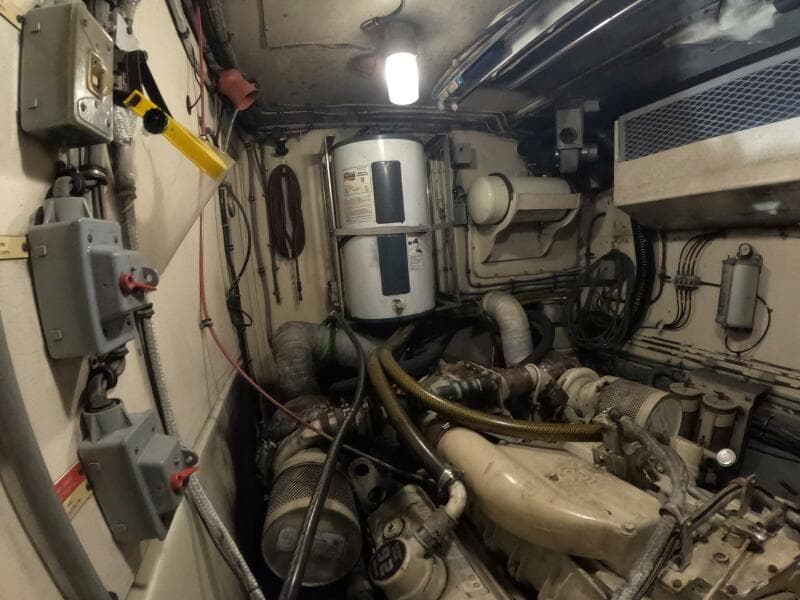 1987 Hatteras 54MY