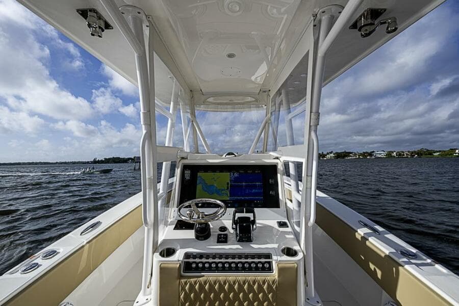 2023 Invincible 33 Open Fisherman
