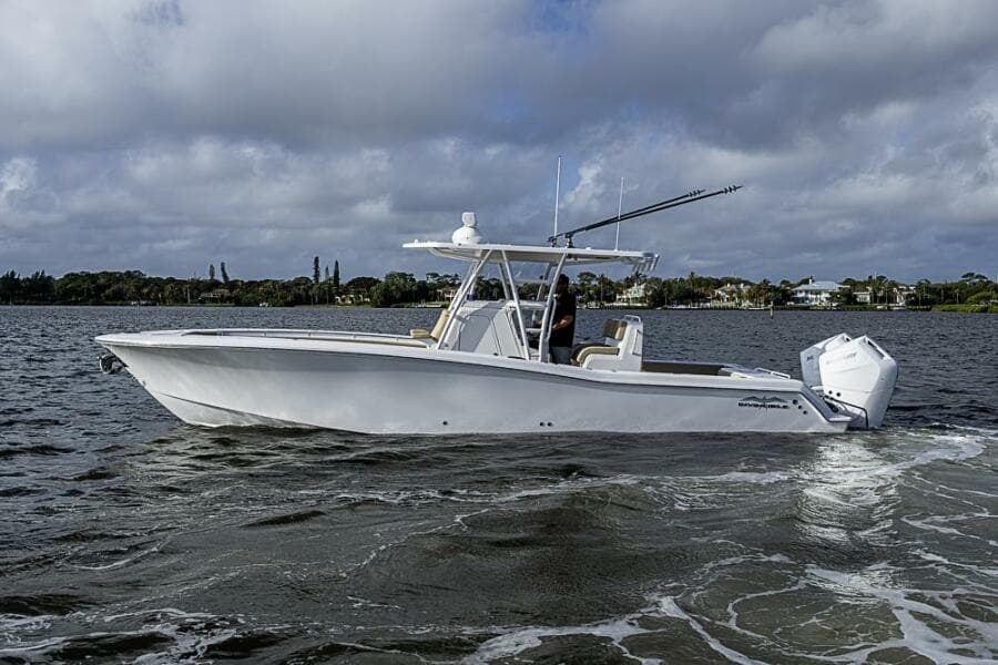 2023 Invincible 33 Open Fisherman