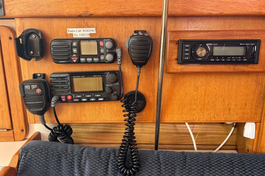 2006 Catalina 320