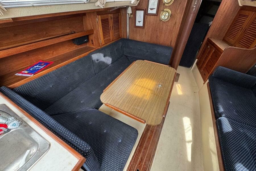 1986 Catalina 38