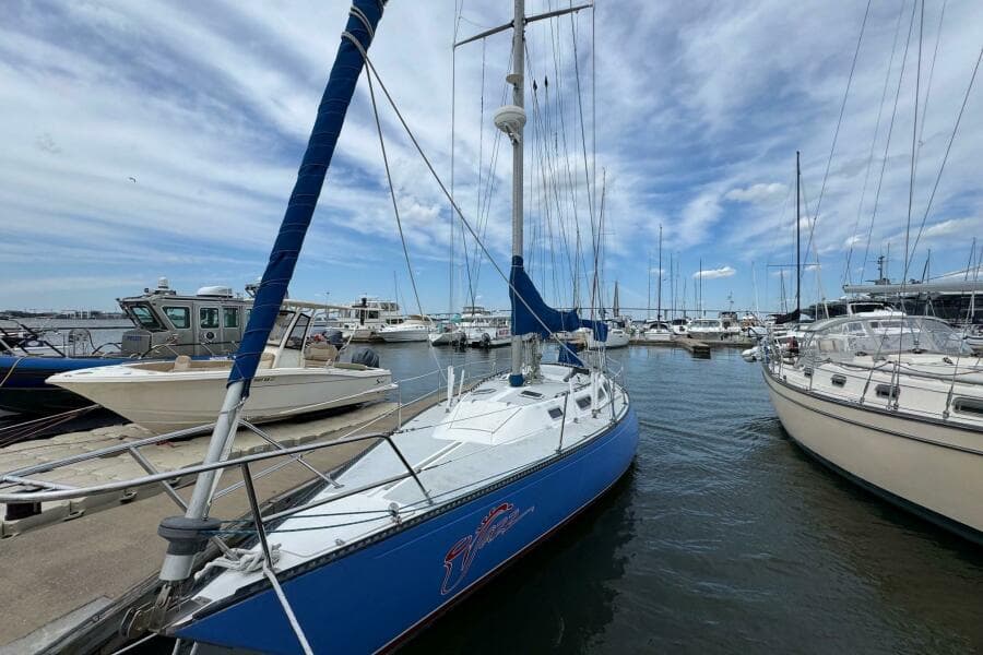 1986 Catalina 38
