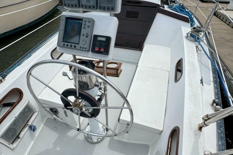 1986 Catalina 38