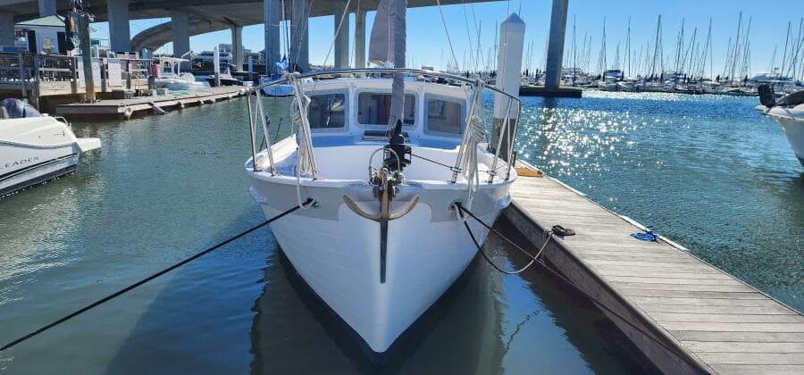 1996 Tillotson-Pearson Motorsailer 32