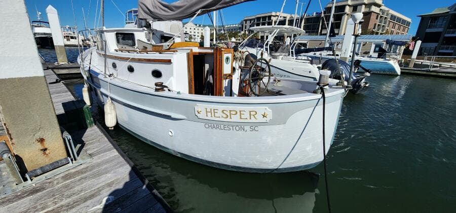 1996 Tillotson-Pearson Motorsailer 32