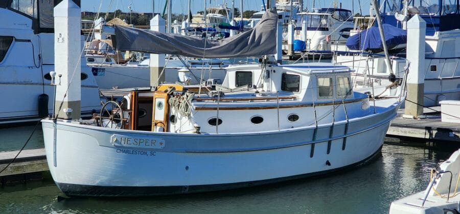 1996 Tillotson-Pearson Motorsailer 32