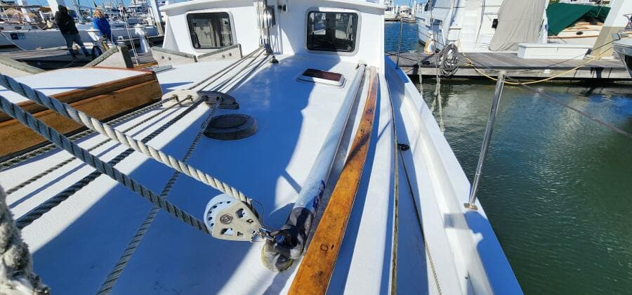 1996 Tillotson-Pearson Motorsailer 32