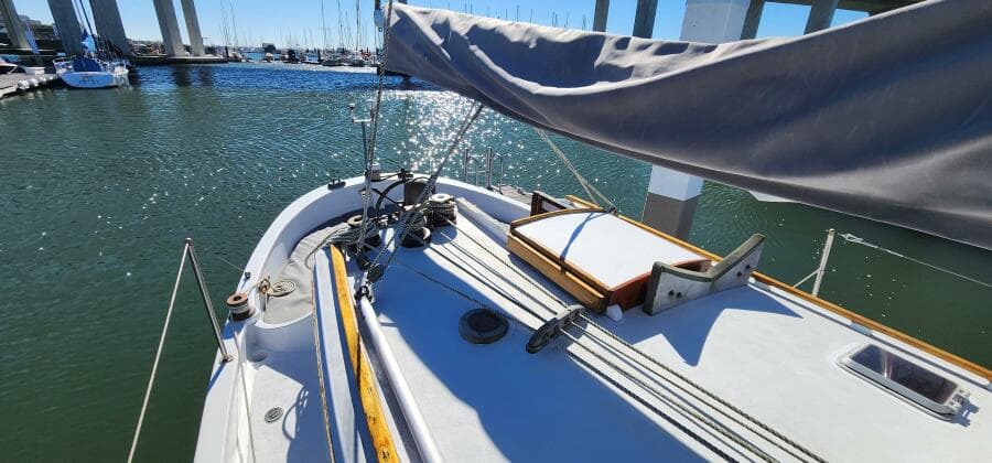 1996 Tillotson-Pearson Motorsailer 32