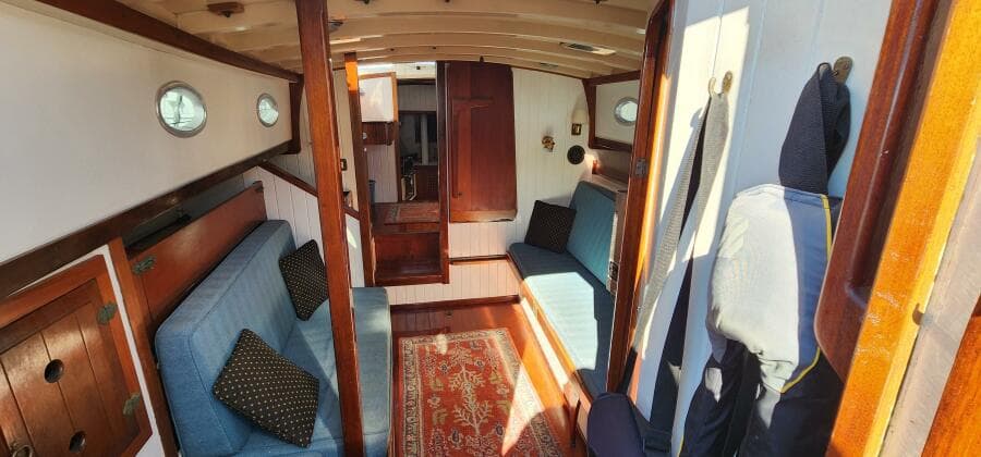 1996 Tillotson-Pearson Motorsailer 32