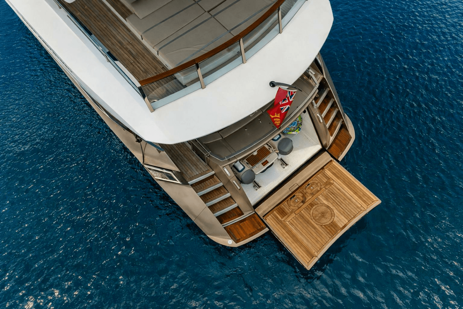 2018 Dominator Yachts Dominator Ilumen