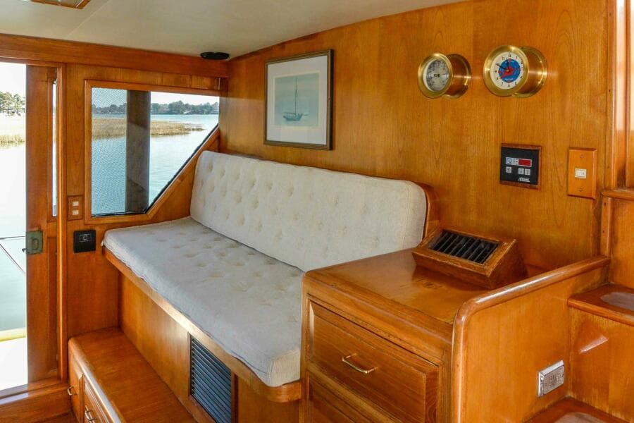 Pilot house seating