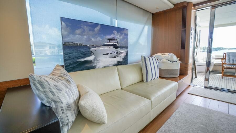 2021 Princess Y85