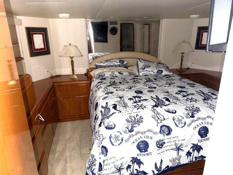 1998 Viking Motor Yacht