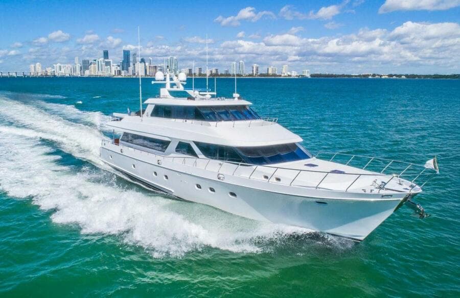 2008 Ocean Alexander 100 Skylounge Megayacht