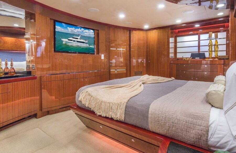 2008 Ocean Alexander 100 Skylounge Megayacht