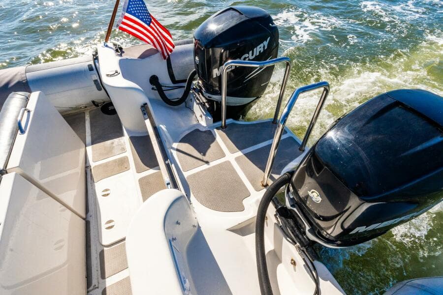 2002 Protector 410 Targa