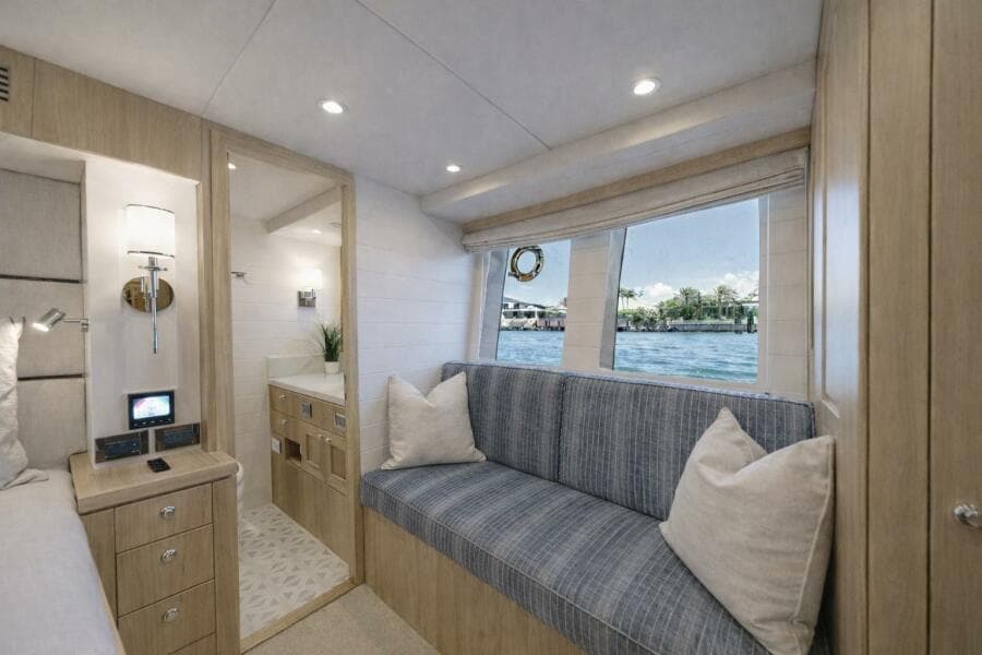 2027 Offshore Yachts 