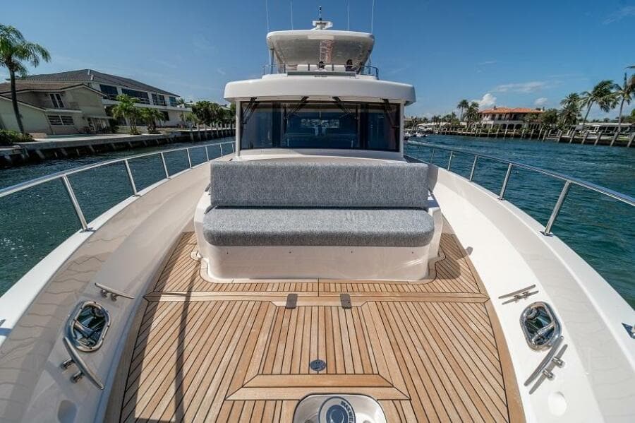 2027 Offshore Yachts 