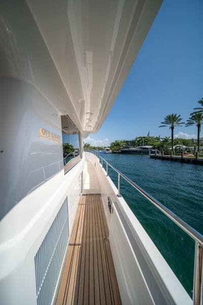 2027 Offshore Yachts 