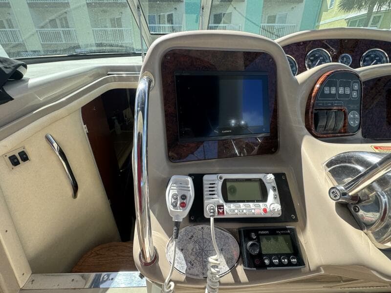 2002 Sea Ray 320 Sundancer