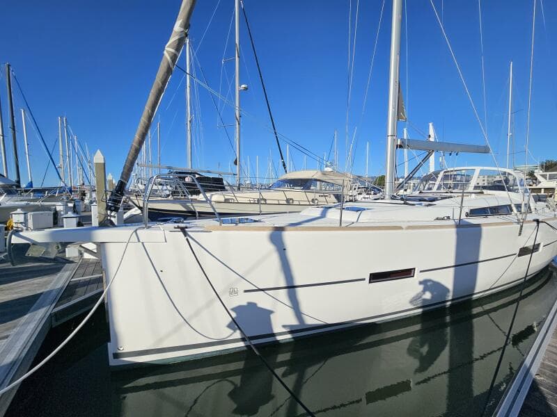 2018 Dufour 