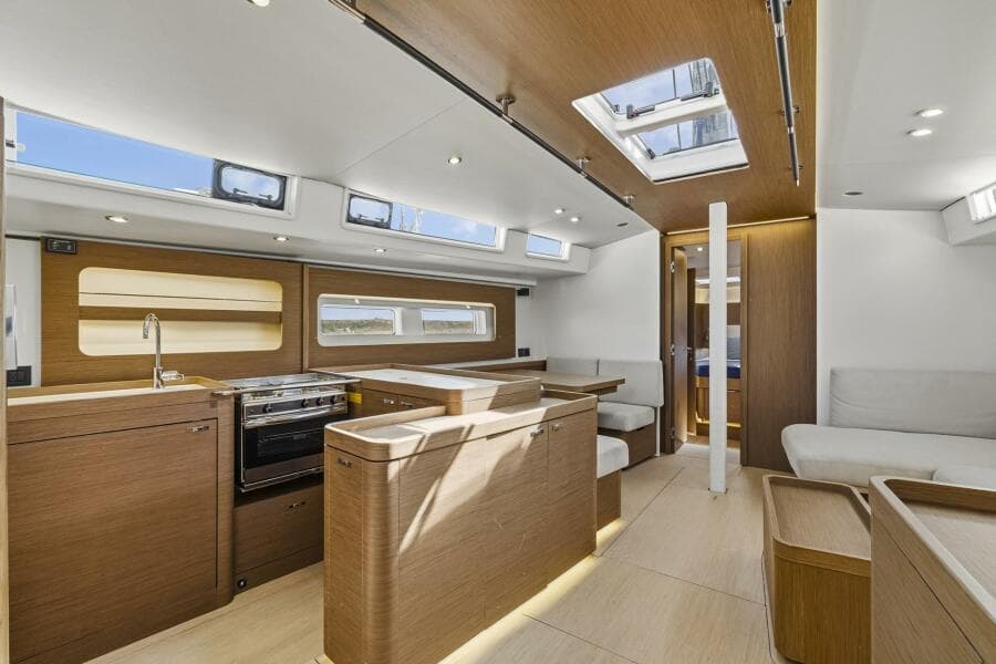 2024 Beneteau Oceanis Yacht 54