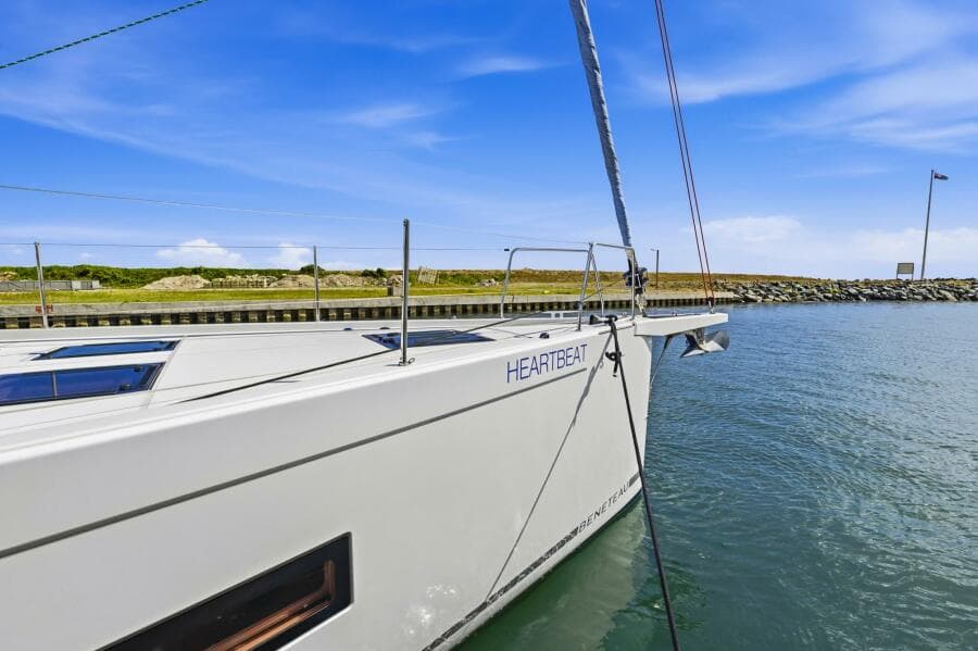 2024 Beneteau Oceanis Yacht 54