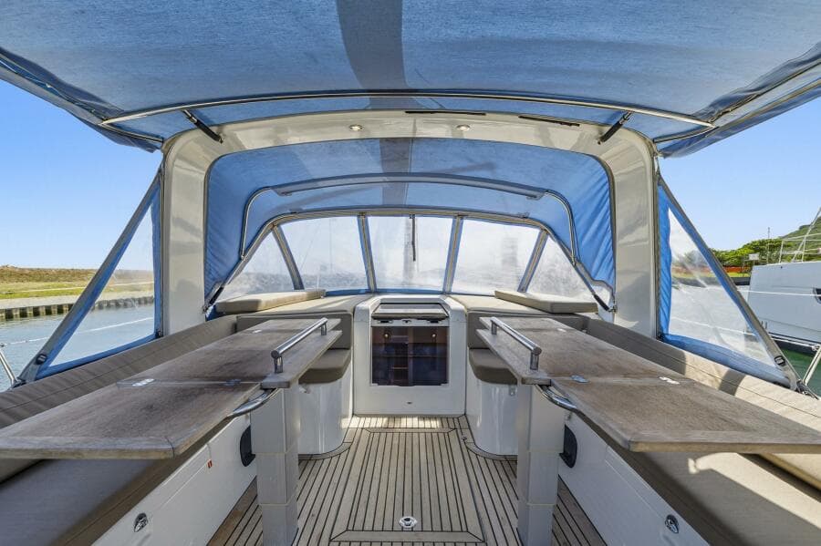 2024 Beneteau Oceanis Yacht 54
