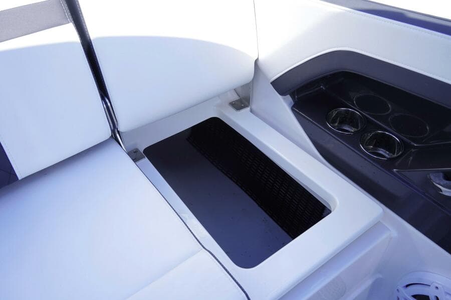 2023 Monterey 275SS