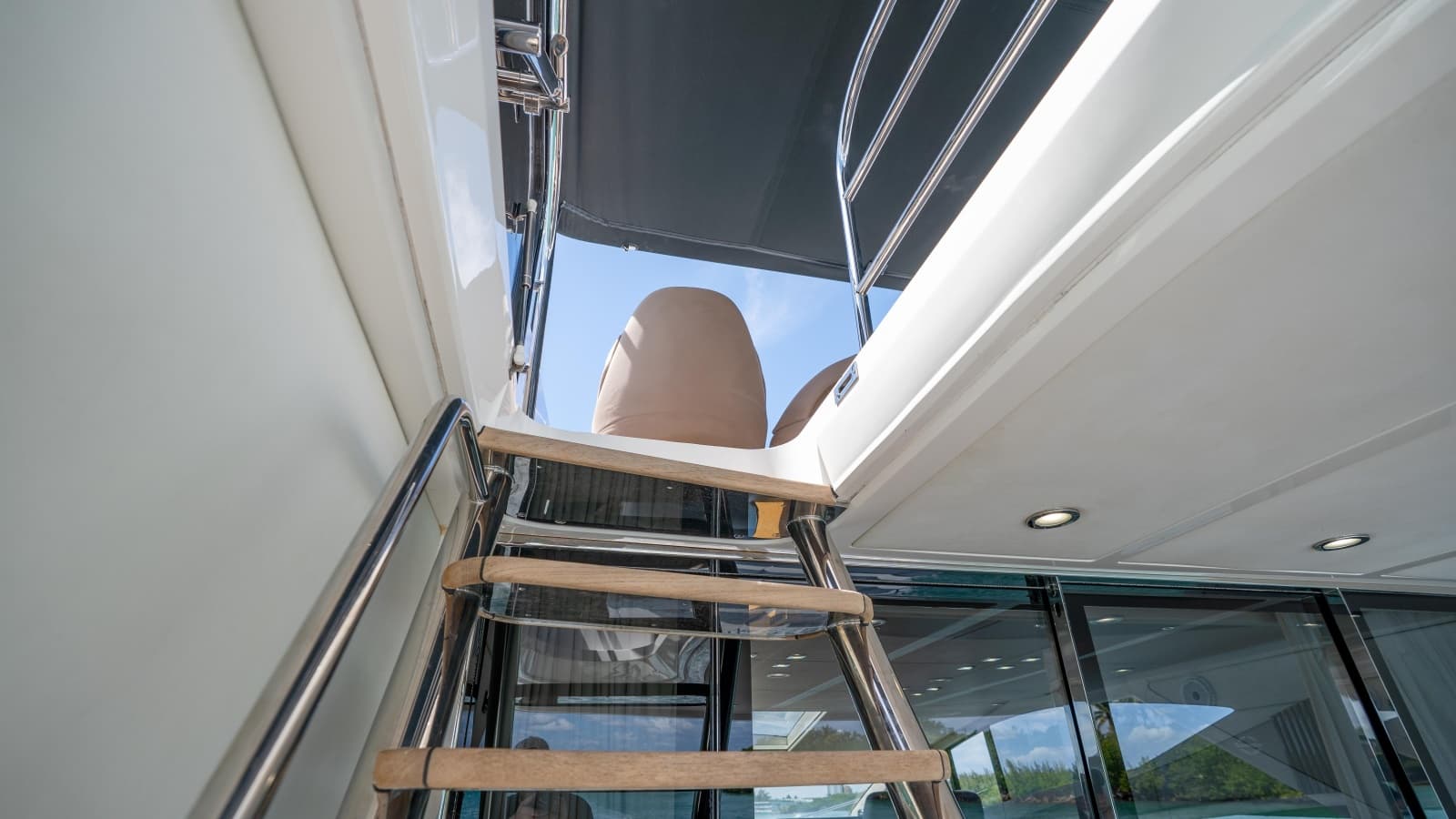 2014 Sunseeker 68' Sport Yacht