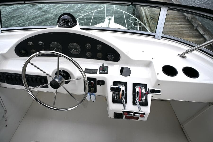 1996 Bayliner 4087 Aft Cabin Motoryacht