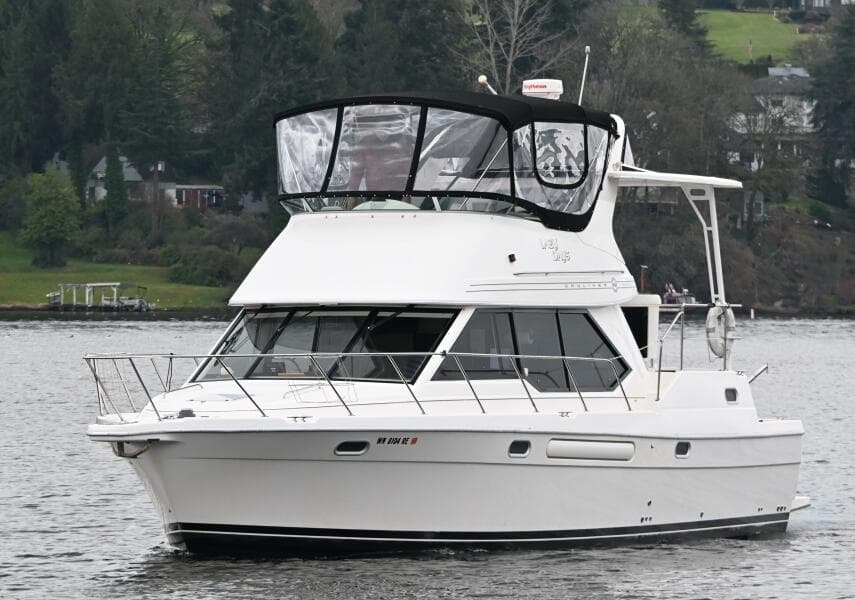 1996 Bayliner 4087 Aft Cabin Motoryacht