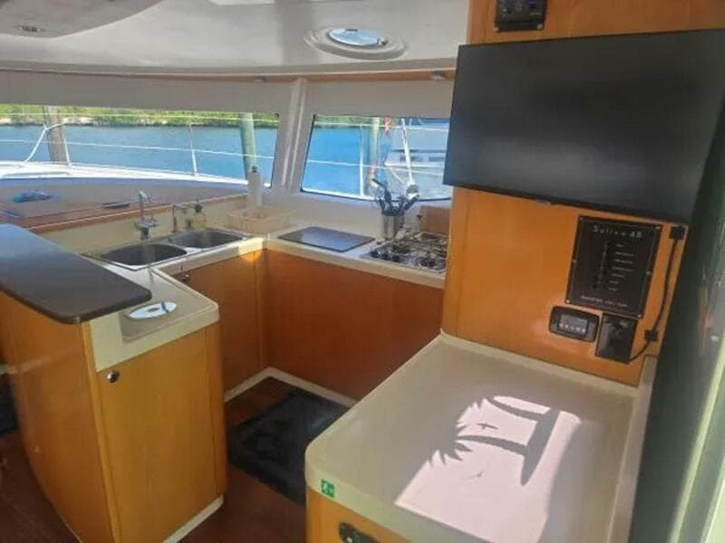 2008 Fountaine Pajot Salina 48