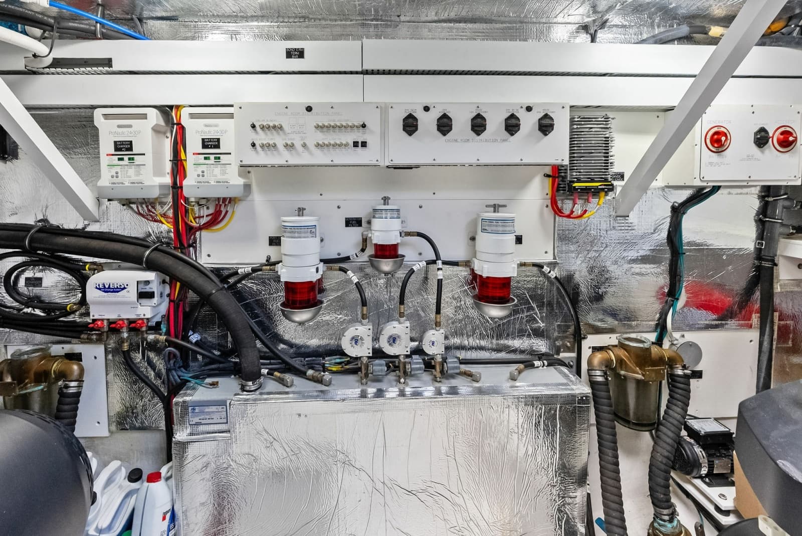2019 Cruisers Yachts 54 Cantius