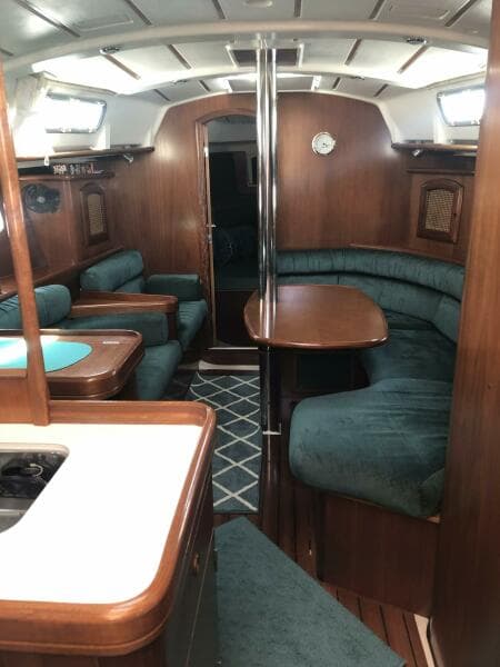2000 Beneteau 361