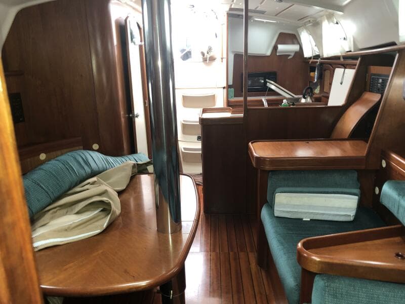 2000 Beneteau 361
